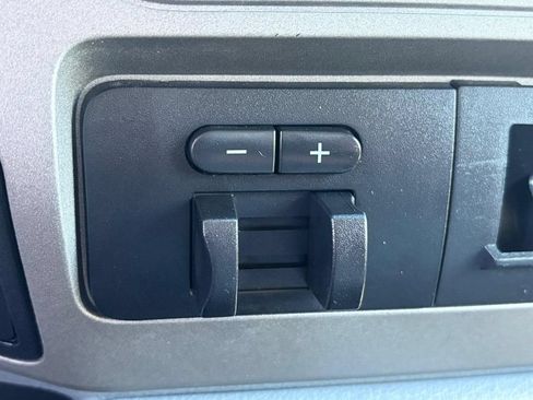 Used 2014 Ford F250 XLT w/ XLT Interior Package AWD/4WD image 15