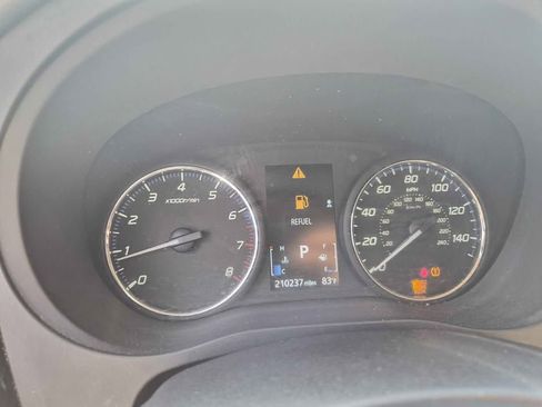 Used 2017 Mitsubishi Outlander SE image 17