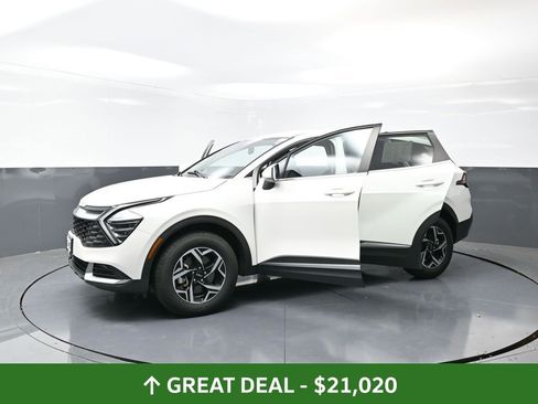 Used 2024 Kia Sportage LX image 58