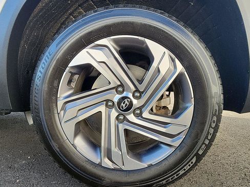 Used 2023 Hyundai Santa Fe SEL image 9