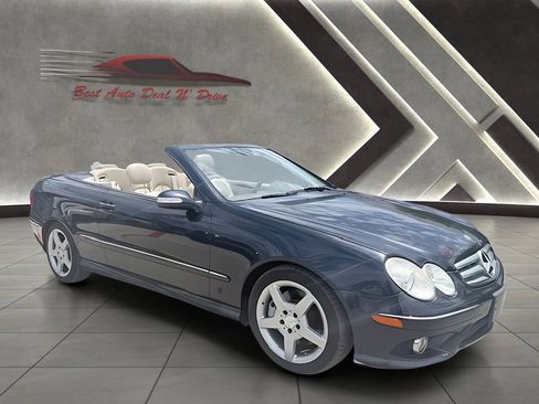 Used 2008 Mercedes-Benz CLK 350 Cabriolet w/ P2 Pkg image 10