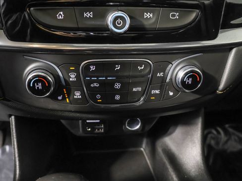 Used 2021 Chevrolet Traverse RS w/ LPO, Floor Liner Package image 28