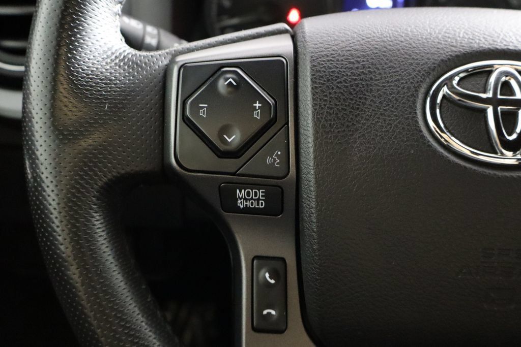 Used 2022 Toyota Tacoma TRD Sport w/ Technology Package RWD image 22