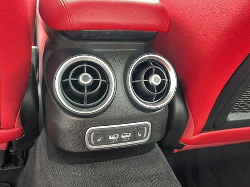 Used 2024 Alfa Romeo Giulia Veloce AWD/4WD image 36