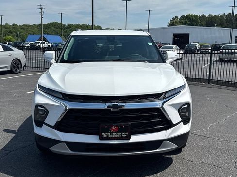 Used 2024 Chevrolet Blazer LT w/ LPO, Floor Liner Package FWD image 3