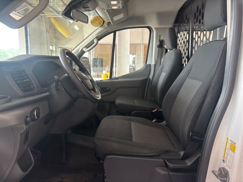 Used 2025 Ford Transit 250 Low Roof w/ Exterior Upgrade Package RWD image 28