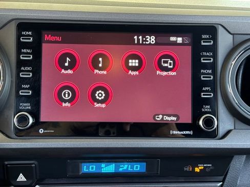 Used 2023 Toyota Tacoma TRD Sport AWD/4WD image 18
