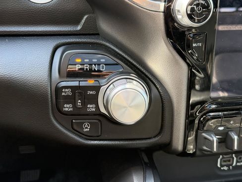 Used 2021 RAM 1500 Laramie w/ Sport Appearance Package AWD/4WD image 26