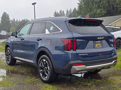 New 2026 Kia Sorento S AWD/4WD image 3