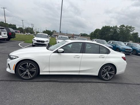 Used 2023 BMW 330i xDrive Sedan w/ Driving Assistance Package AWD/4WD image 4