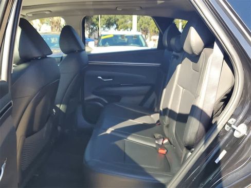 Used 2023 Hyundai Tucson SEL image 11