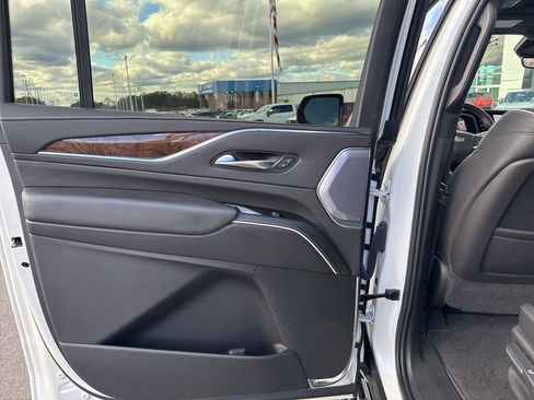 Used 2021 Cadillac Escalade ESV Sport Platinum w/ LPO, ONYX Package image 30