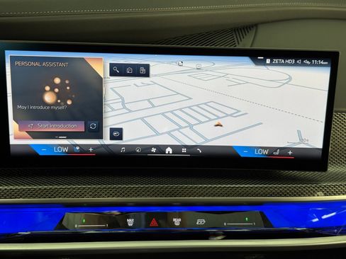 Used 2025 BMW 740i w/ Premium Package image 27