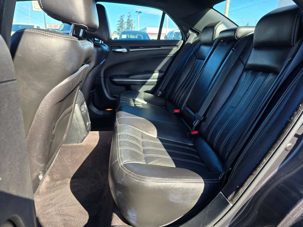 Used 2019 Chrysler 300 S RWD image 15