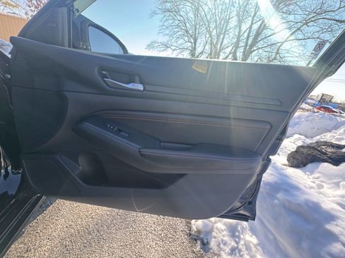 Used 2022 Nissan Altima 2.5 SR image 23