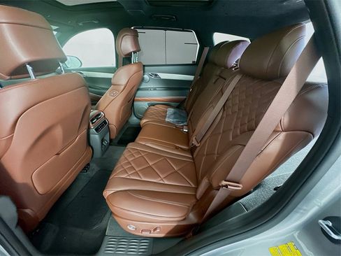 Certified 2025 Genesis GV80 3.5T Prestige image 26