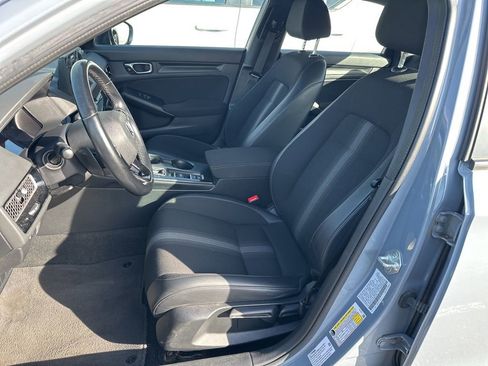 Used 2023 Honda Civic Sport image 8