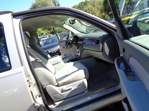 Used 2007 Chevrolet Tahoe LT image 17