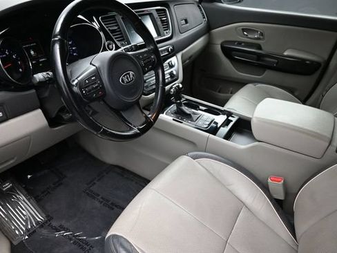 Used 2016 Kia Sedona SX FWD image 18