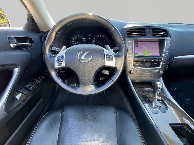 Used 2013 Lexus IS 250C RWD image 10