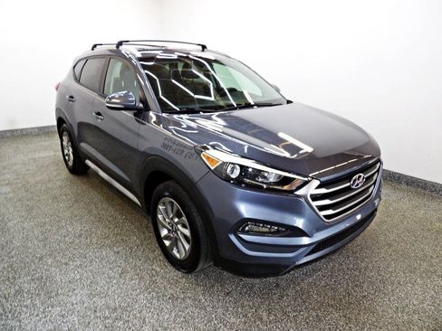 Used 2017 Hyundai Tucson SE Plus AWD/4WD image 3