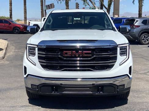 Used 2026 GMC Sierra 1500 SLT w/ SLT Premium Package AWD/4WD image 3
