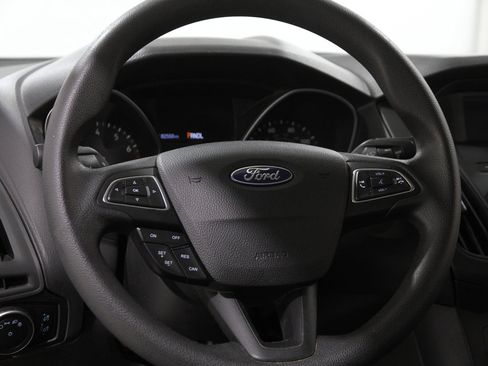 Used 2016 Ford Focus SE image 7