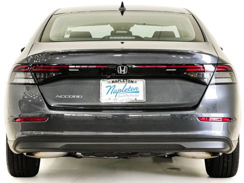 Used 2024 Honda Accord EX image 7