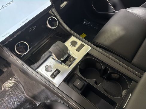 New 2026 Jaguar F-PACE R-Dynamic S image 17