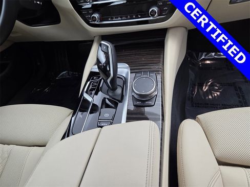 Certified 2023 BMW 530i w/ Premium Package image 16