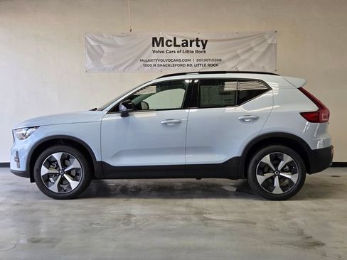 New 2026 Volvo XC40 B5 Plus w/ Protection Package Premier AWD/4WD image 2