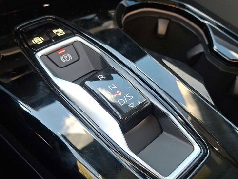 New 2025 Audi Q5 Premium Plus image 13