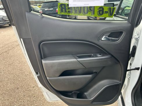 Used 2019 Chevrolet Colorado LT image 14