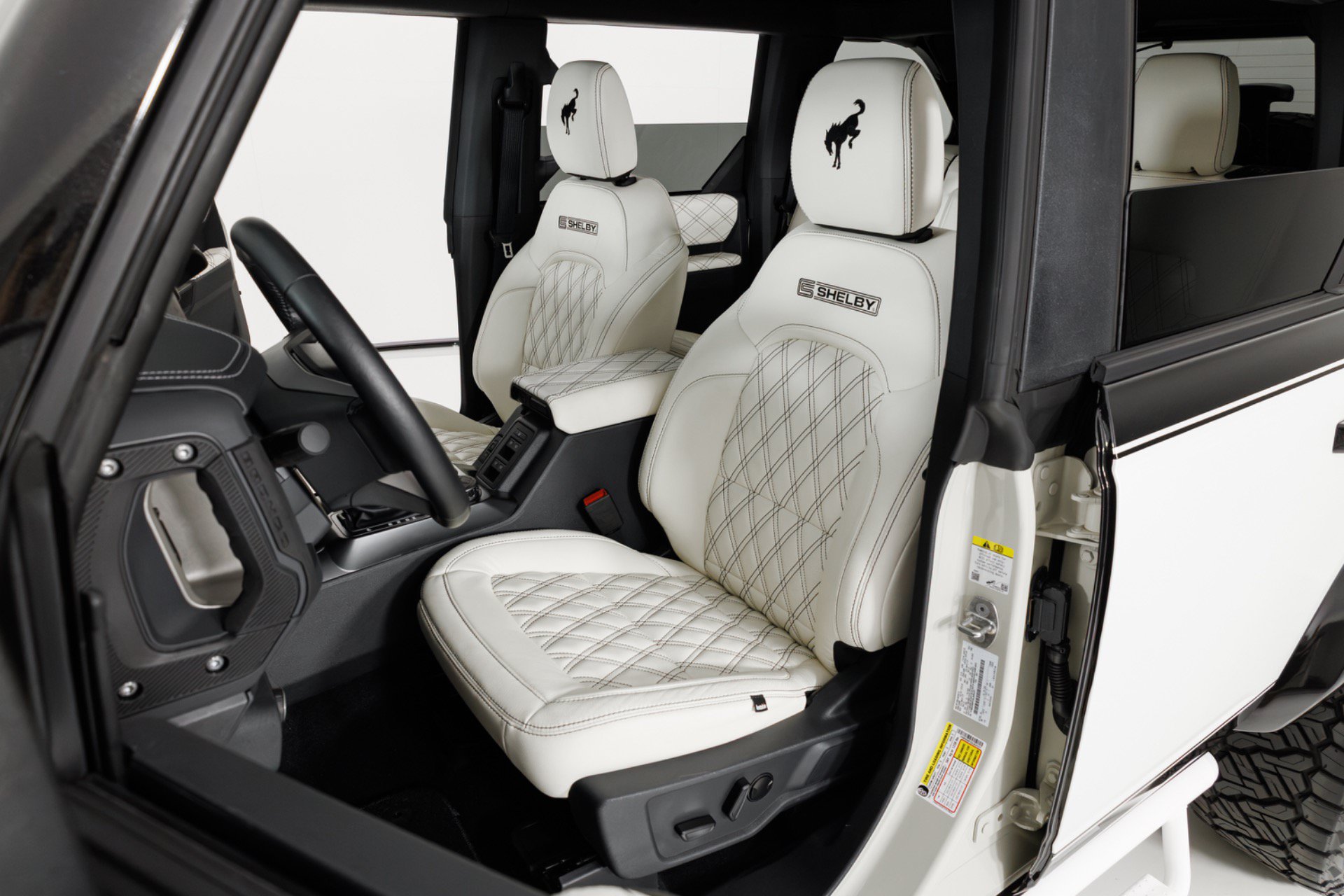 Used 2025 Ford Bronco Outer Banks AWD/4WD image 15