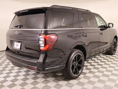Used 2024 Ford Expedition Limited AWD/4WD image 24