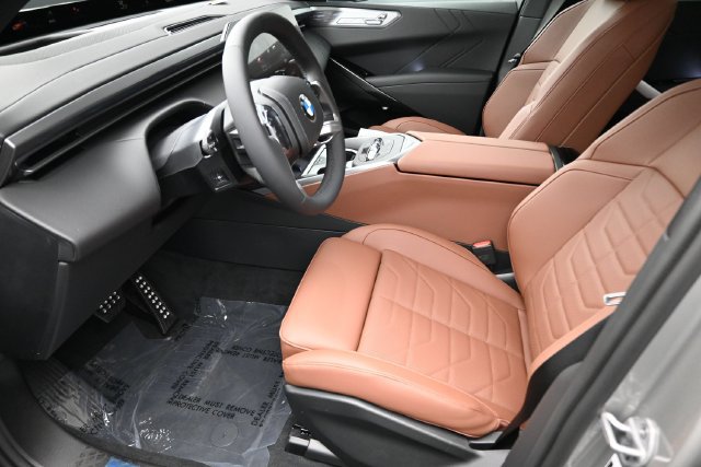 New 2027 BMW X5 xDrive40i w/ M Sport Professional Package AWD/4WD image 18