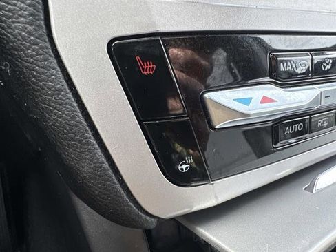 Used 2023 Ford Explorer XLT w/ Equipment Group 202A image 16