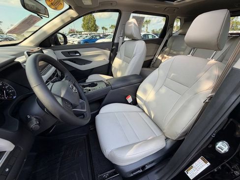 Used 2026 Nissan Rogue Dark Armor FWD image 11