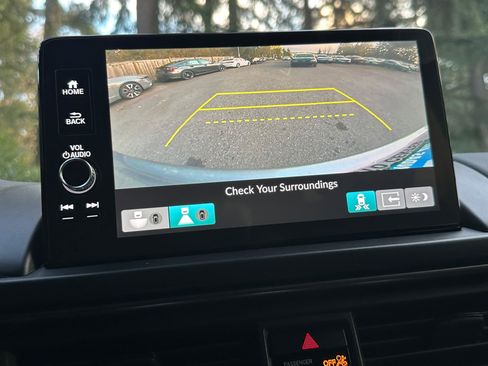 Certified 2024 Honda Pilot TrailSport image 27