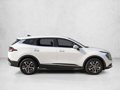 Used 2025 Kia Sportage EX FWD image 4