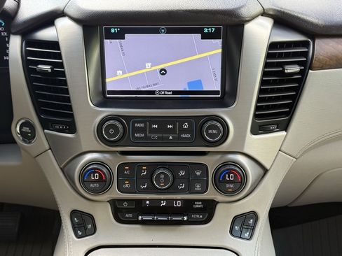 Used 2019 GMC Yukon XL Denali w/ Denali Ultimate Package image 12