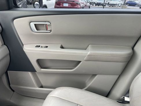 Used 2015 Honda Pilot Touring image 22