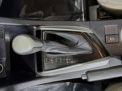 Used 2017 Toyota Corolla LE image 20