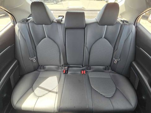Used 2023 Toyota Camry SE FWD image 17
