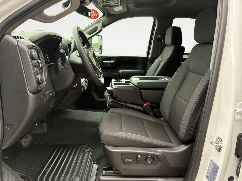 New 2026 Chevrolet Silverado 2500 Custom w/ Custom Convenience Package AWD/4WD image 9