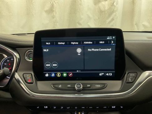Used 2025 Chevrolet Blazer LT FWD image 18