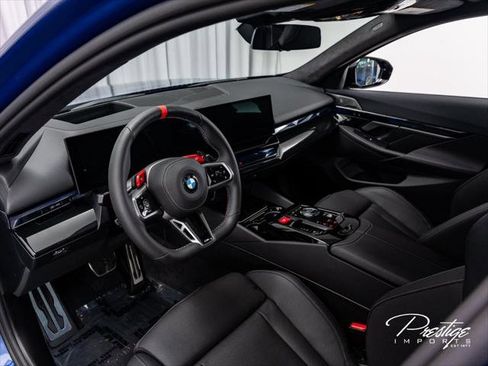 Used 2025 BMW M5 w/ Executive Package AWD/4WD image 23