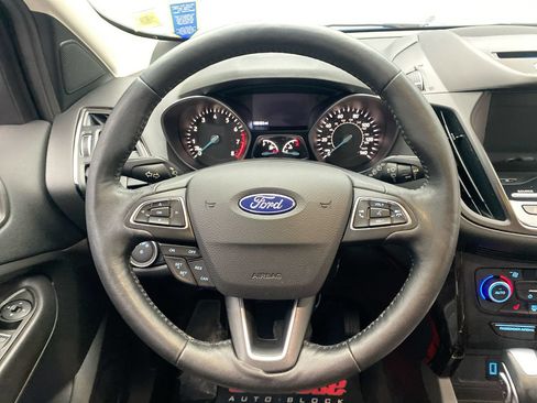 Used 2018 Ford Escape Titanium AWD/4WD image 16
