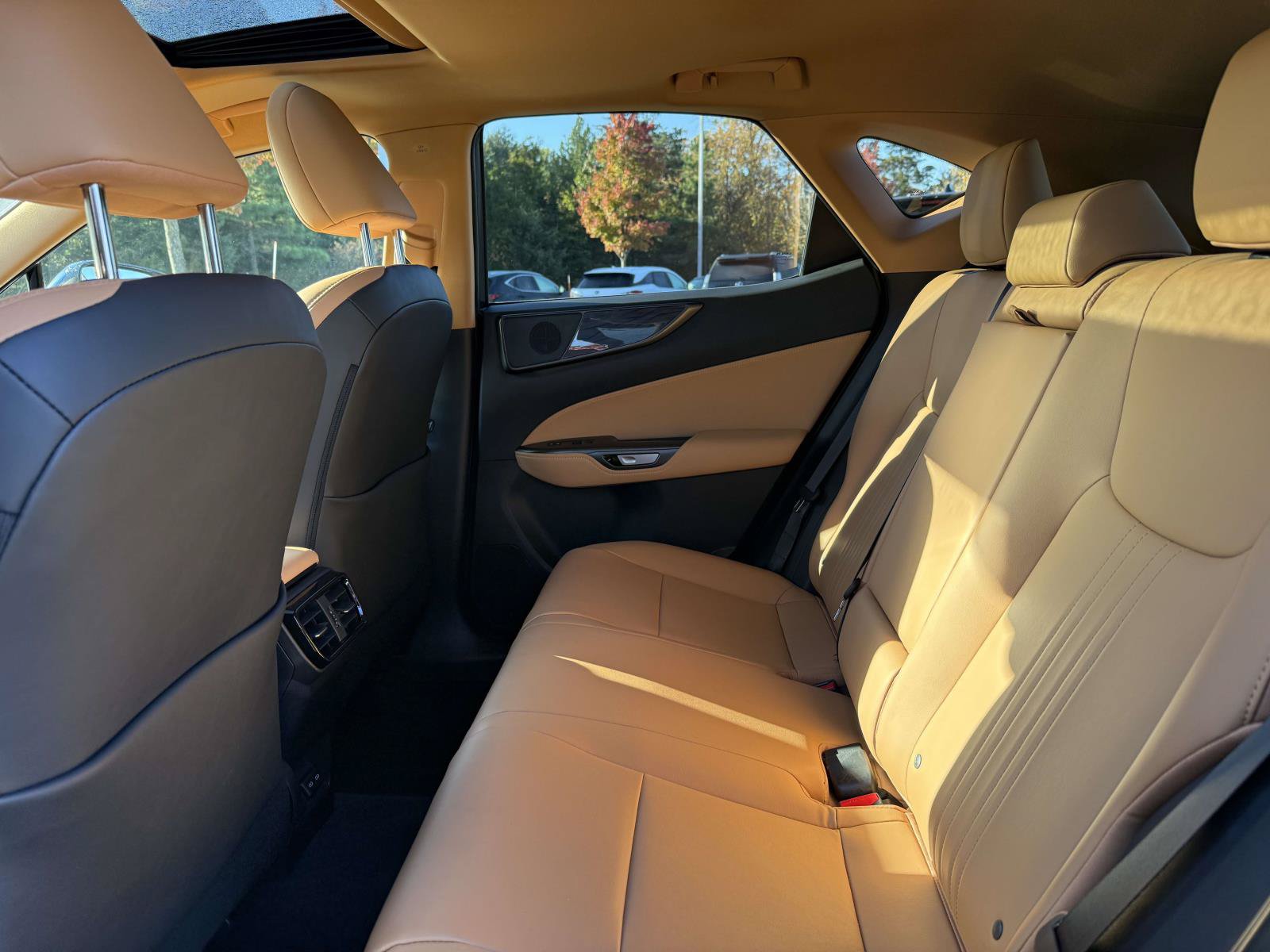 Used 2026 Lexus NX 350h AWD w/ Accessory Package (Z1) image 17