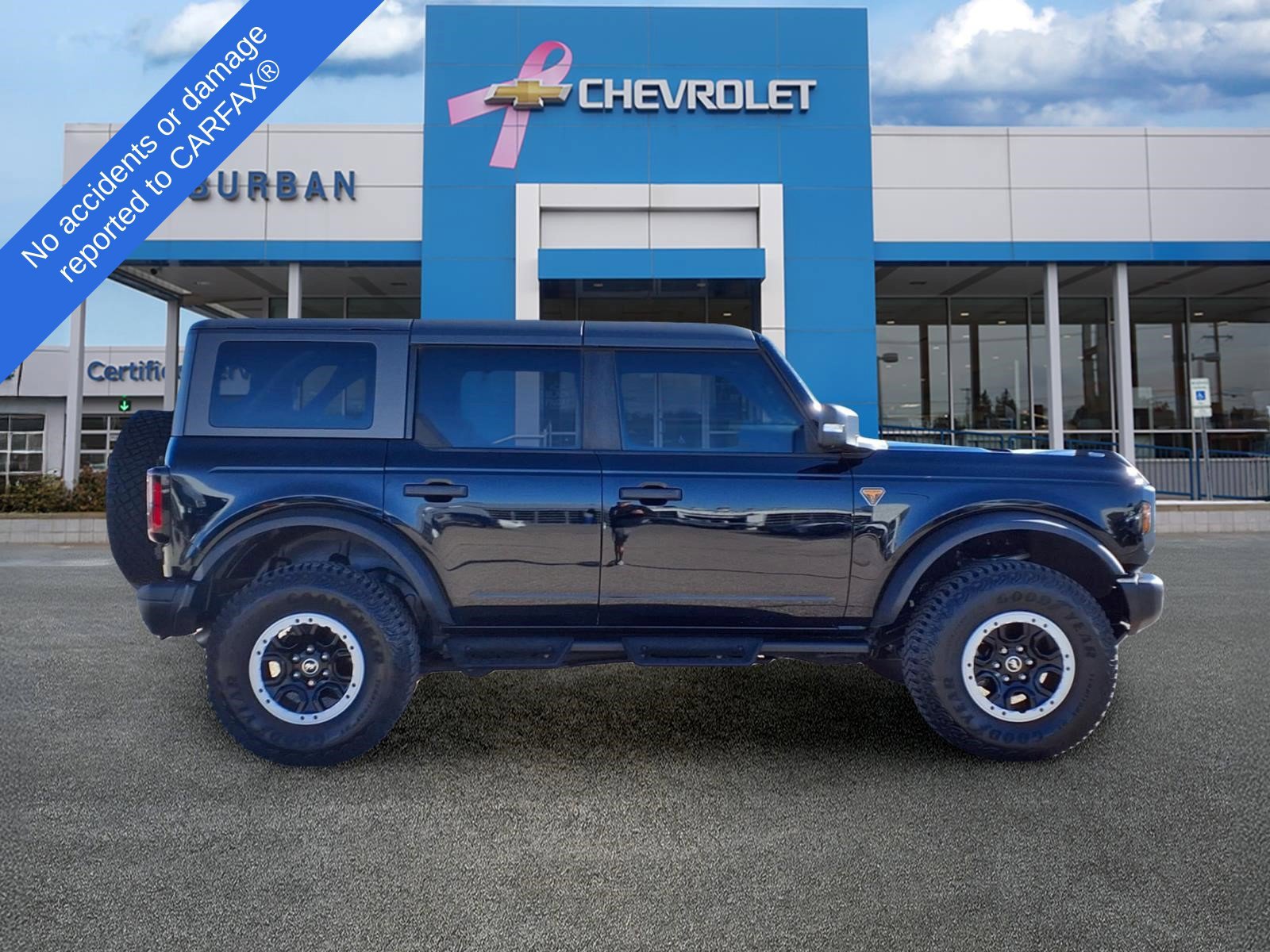 Used 2023 Ford Bronco Badlands w/ Sasquatch Package AWD/4WD image 4